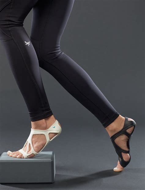 pilates shoes for workout.